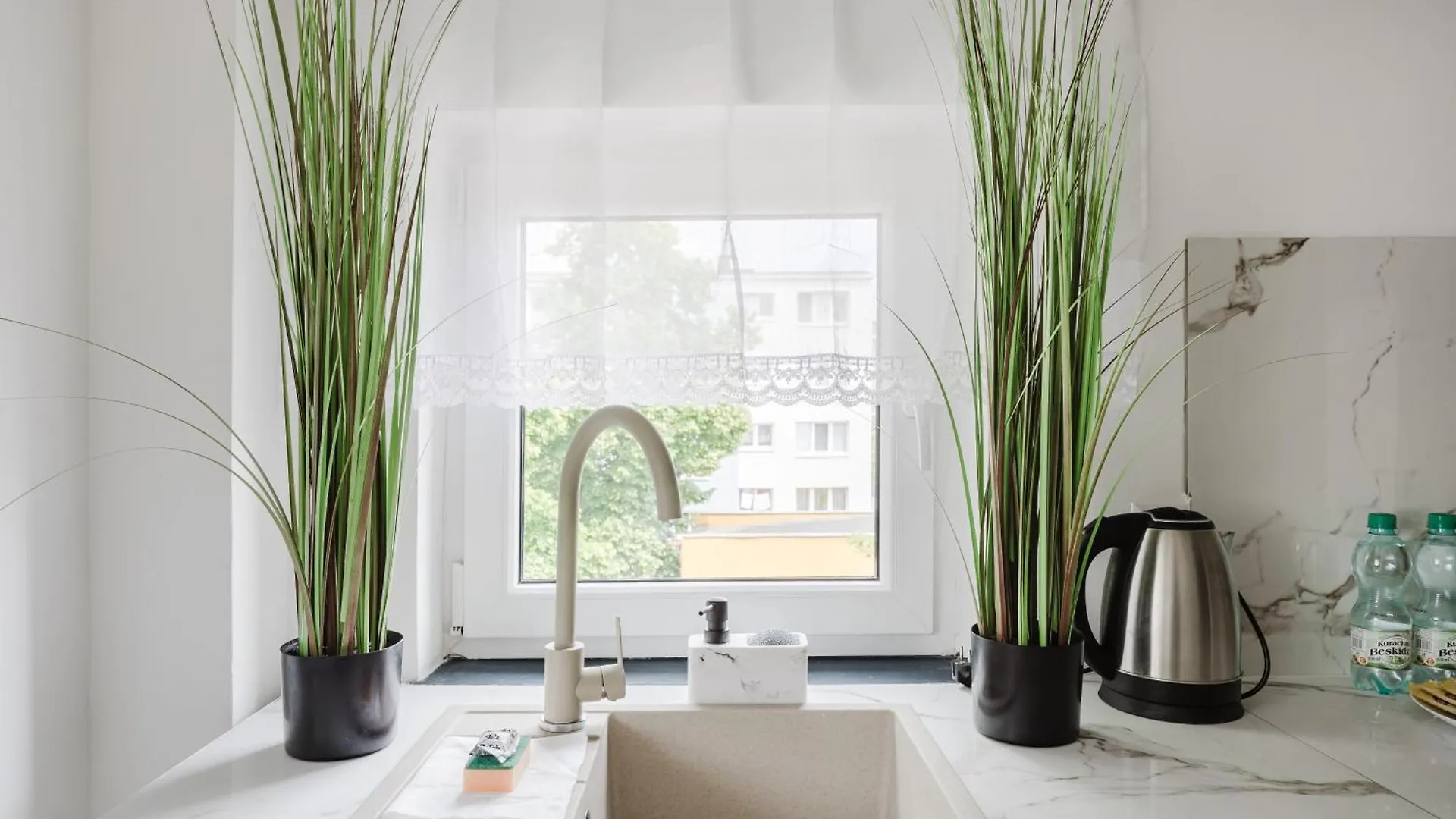 Grunwald Raszynska Bright Apartment By Bookinghost Poznań